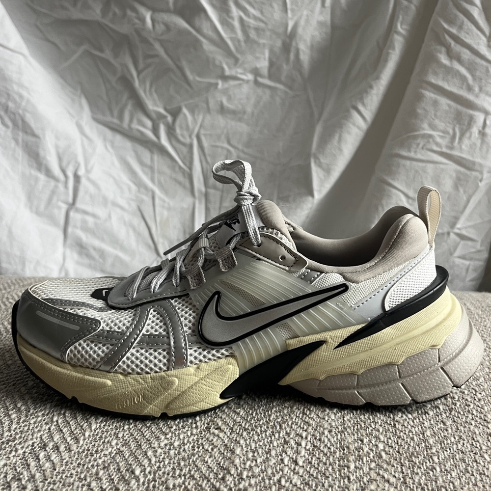 Nike V2K